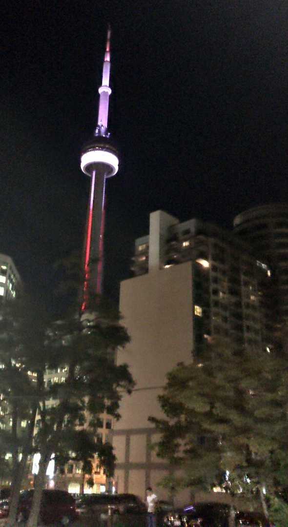 CN-tower-night