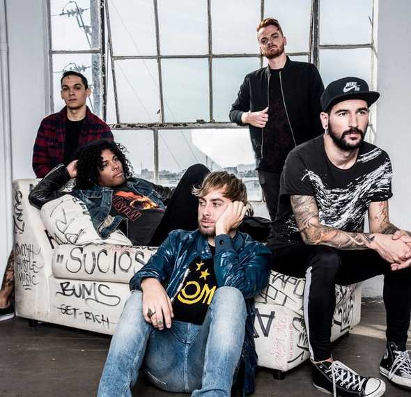 issues photo